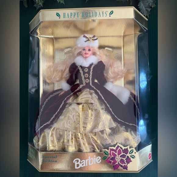 Barbie Doll 1996 Happy Holidays Christmas Mattel New In Box
Gold and Burgundy - Picture 3 of 12